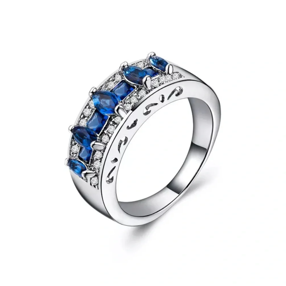 Gorgeous New Sterling Silver Sapphire Ring